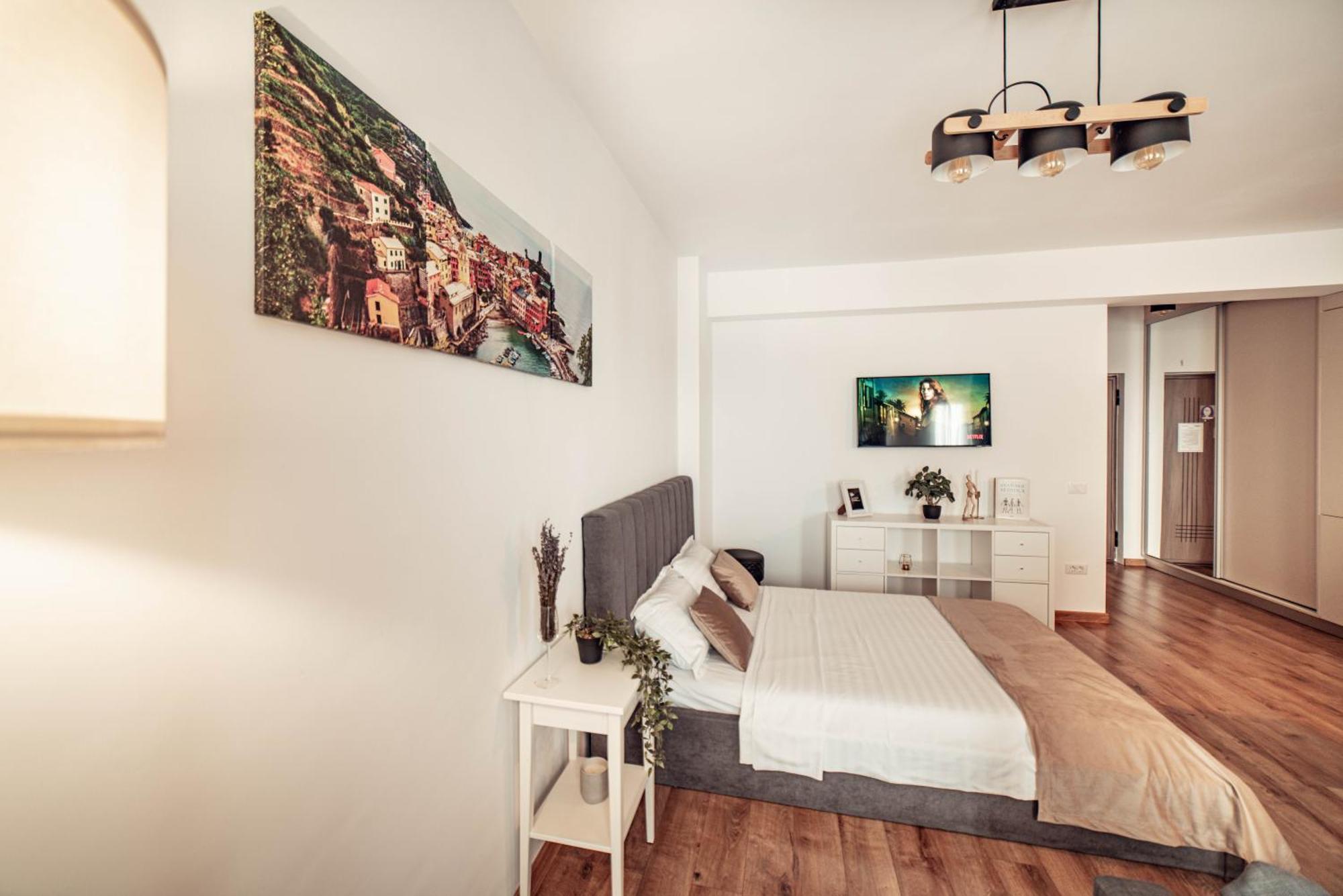 Palas Mall - Cozy Studios And Flats Яш Екстериор снимка